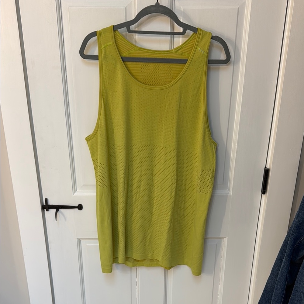 Lululemon Women's Green Sleeveless Top
